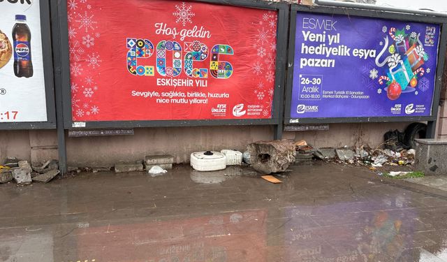 Eskişehirlilerin yeni yılı bilboardlarda kutlandı