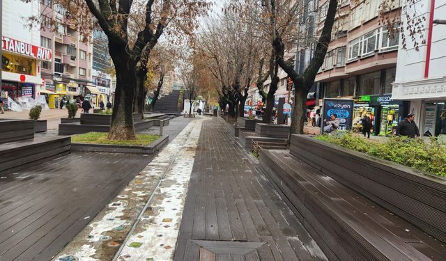 Soğuk hava nedeniyle Eskişehir’in kalbi boş kaldı!
