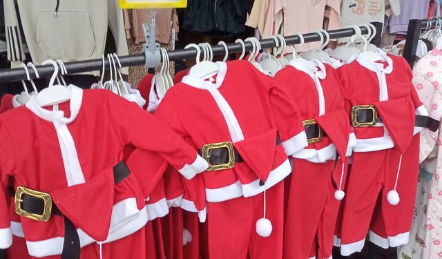 Eskişehir’de çocuk kostümleri vitrinleri süsledi!