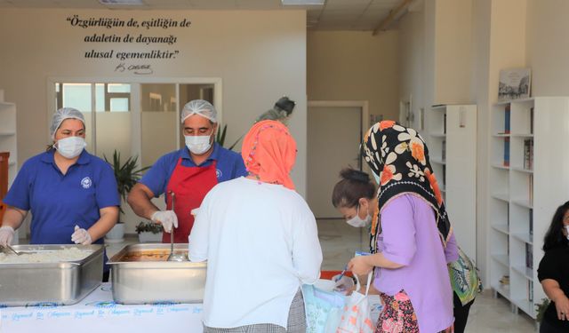 Eskişehir'de 2 yılda 1 milyon porsiyon yemek servisi yapıldı