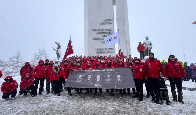 Metristepe’de AKUT gönüllülerinden anlamlı yürüyüş