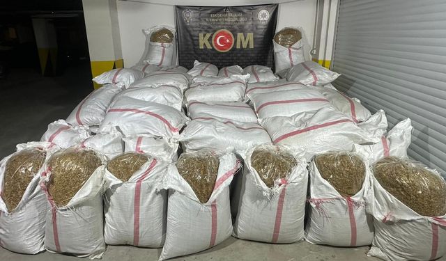 Eskişehir'de tonlarca kaçak ürün ele geçirildi!