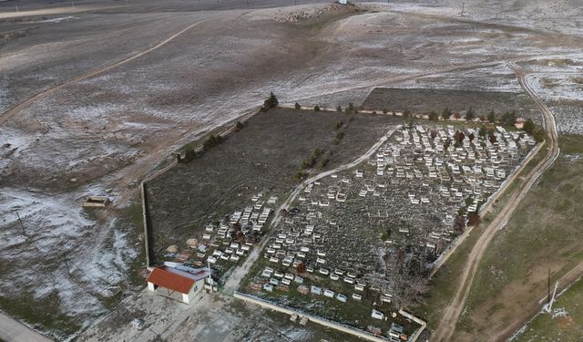 Eskişehir'deki tarihi alanda mezarlık krizi!