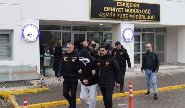Eskişehir polisi 6 ilde düğmeye bastı: 8 kişi tutuklandı!