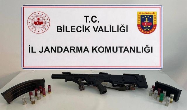Bilecik'te durdurulan araçtan ruhsatsız tüfek çıktı!