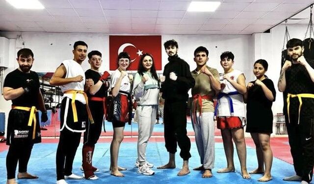 Kick boksçular yeni kuşlakları bağladı