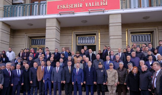 Eskişehir’de veda günü: Vali Aksoy alkışlarla uğurlandı