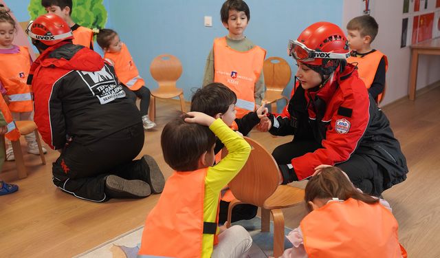 TAK ekibinden miniklere anlamlı eğitim