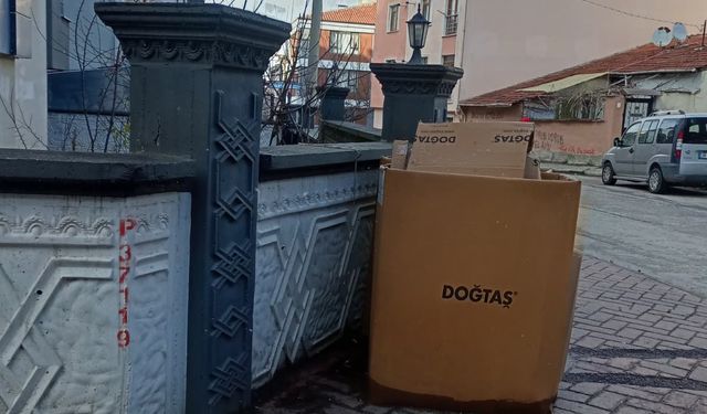 Eskişehir’de kaldırımlar işgal altında