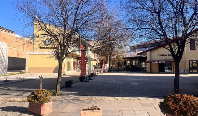 Eskişehir’de tarihi çarşı kaderine terk edildi!