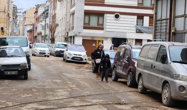 Eskişehir'de velilerden okul bölgelerine denetim çağrısı!