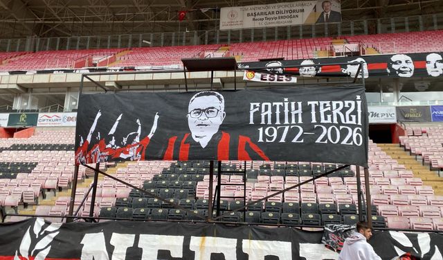 Eskişehirspor taraftarından anlamlı pankart!