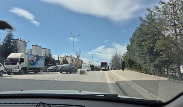 Eskişehir trafiğinde şans eseri facia önlendi
