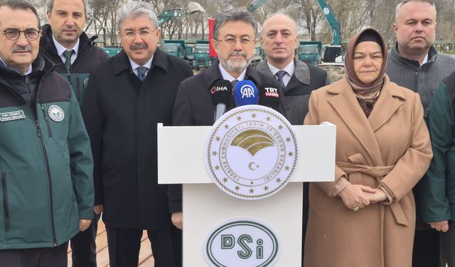 Bakan Yumaklı, Eskişehir’e yeni yatırımlar için müjdeyi verdi!