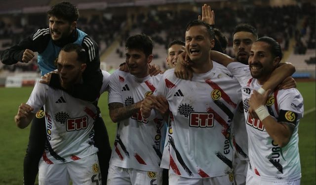Eskişehirspor stoperi performansıyla alkış topladı!