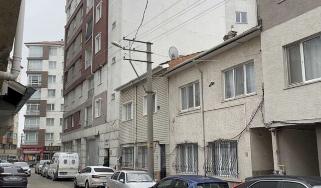 Eskişehir'de metrelerce yüksekten atladı, evinden çıkan detay kan dondurdu!