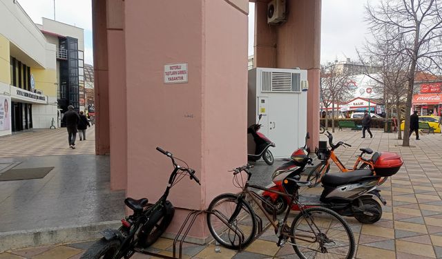 Eskişehir'de duyarsız sürücüler uyarıları hiçe saydı!