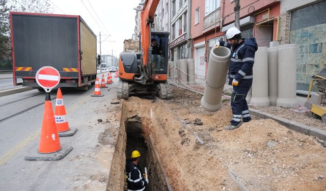 ESKİ, mahallelerde kesintisiz altyapı çalışmalarını sürdürüyor
