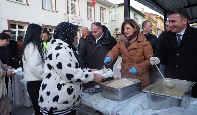 Büyükşehir ve Sivrihisar Belediyesi’nden ortak sofra!