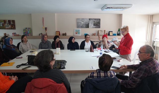 Tepebaşı’nda evde hasta bakımı eğitimi devam ediyor!