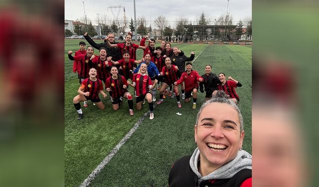 Dişi Şimşekler galibiyete odaklandı