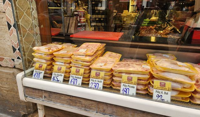 Eskişehir'de beyaz et fiyatlarını görenin cebi yanıyor!