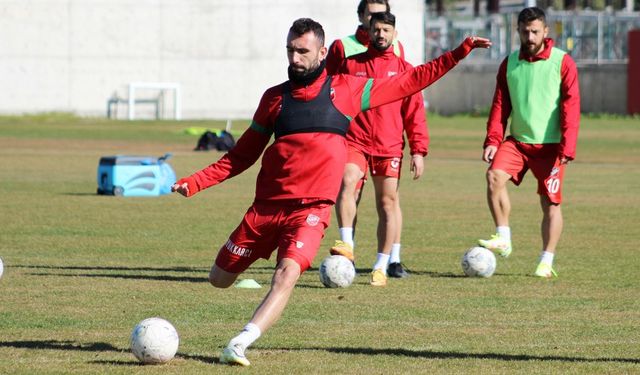 Eskişehirspor'un rakibinde dikkat çeken golcü!