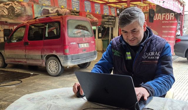 Eskişehirli oto yıkamacıdan ilginç teklif: Oyunu oynayana bedava!