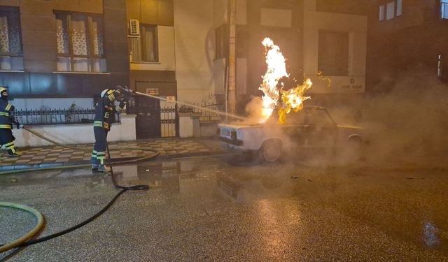 Eskişehir'de mahalleyi duman kapladı: Küle döndü!
