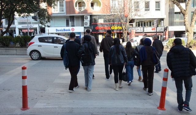 Bilecik'te yayalar için duba düzenlemesi!