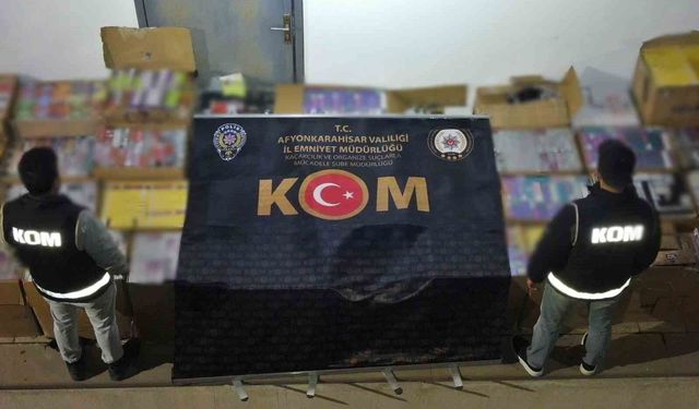 Afyon'da 27 milyon TL olan gümrük kaçağı sigara ele geçirdi