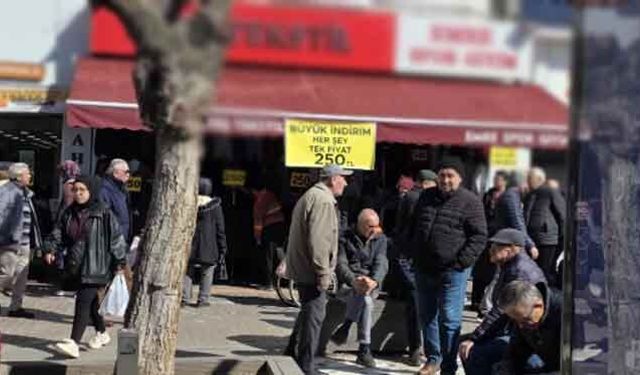 Eskişehir'de 'indirim' yazısını gören oraya koştu!