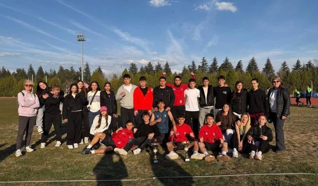 Eğitimcilerden büyük başarı