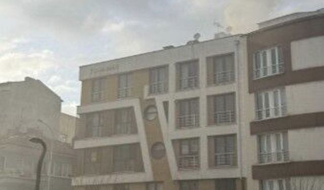 Eskişehir'de çıkan yangında mahalle dumanla kaplandı!