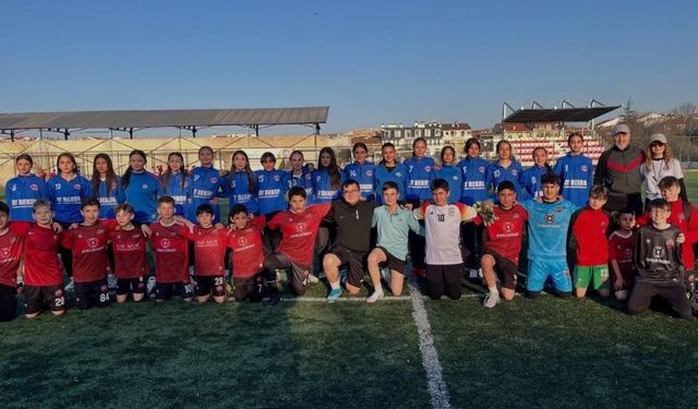 Eskişehir kulüpleri hazırlık maçında mücadele etti