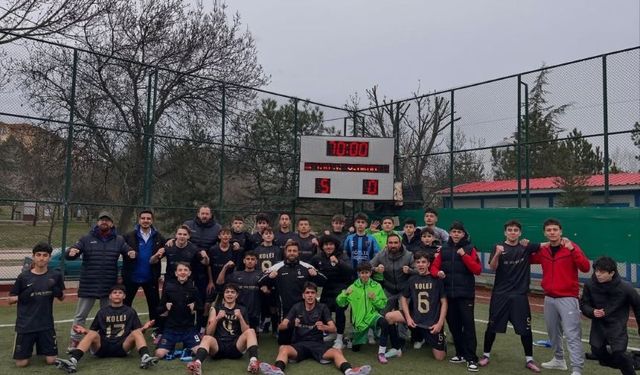 Kolej’den farklı galibiyet!