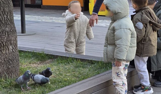 Eskişehir'de miniklerin güvercin sevgisi görenleri gülümsetti
