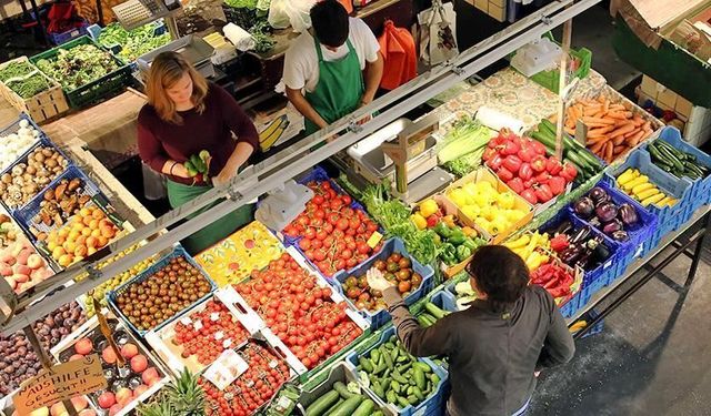 Hava koşulları fiyatları uçurdu: Pazarlar cep yakıyor!