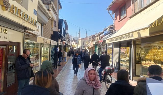 Kuyumcular çarşısındaki yoğunluk dikkat çekti!
