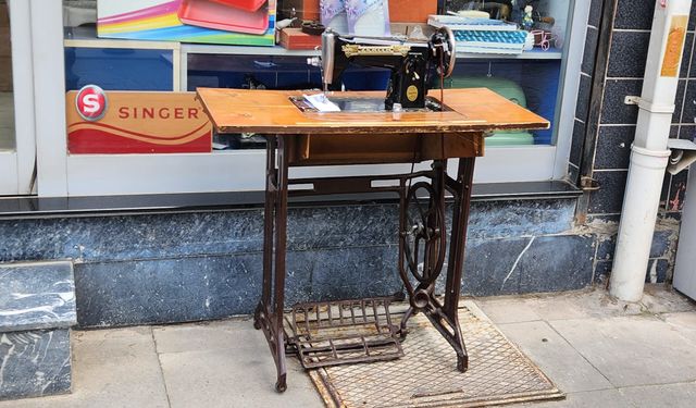 Eskişehir'de antika dikiş makineleri zamana meydan okuyor