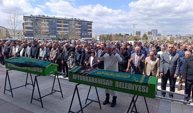 Afyon'da komşuları tarafından katledilen çift toprağa verildi