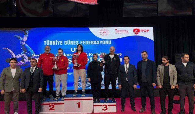 Afyonlu güreşçiden Türkiye şampiyonluğu