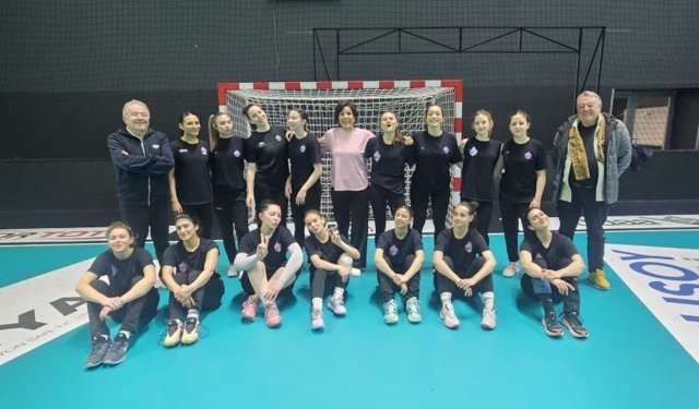 Eskişehir Hentbol galibiyetle noktaladı