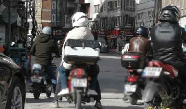 Eskişehir'de kurallara uymayan kuryelere göz açtırmıyorlar!