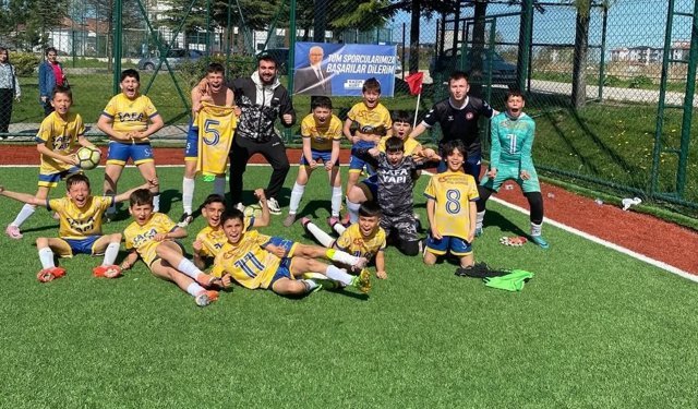 Müthiş bir dönüşle maçı kazandılar