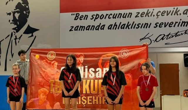 Okuluna büyük gurur yaşattı