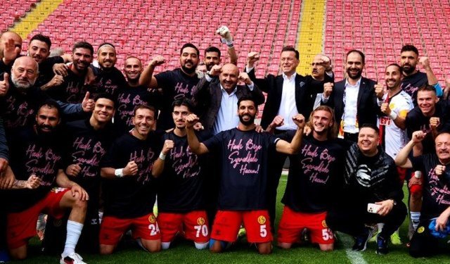 AK Parti Eskişehir İl Yönetimi’nden Eskişehirspor’a prim desteği