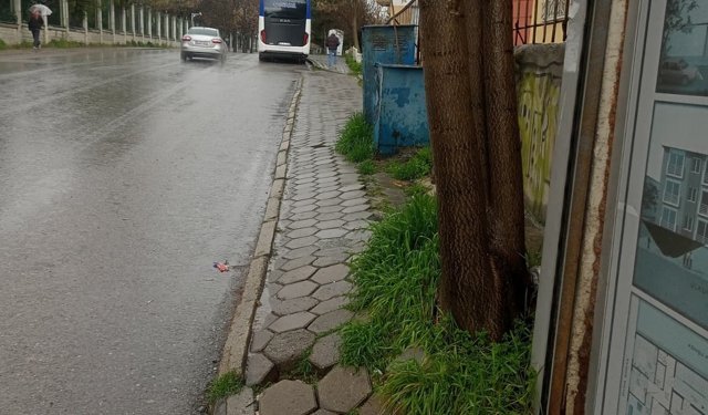 Eskişehir'de kaldırım da yürümekte zor!