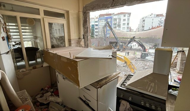 Eskişehir'deki yıkım skandalı sonrası ev kullanılmaz halde!