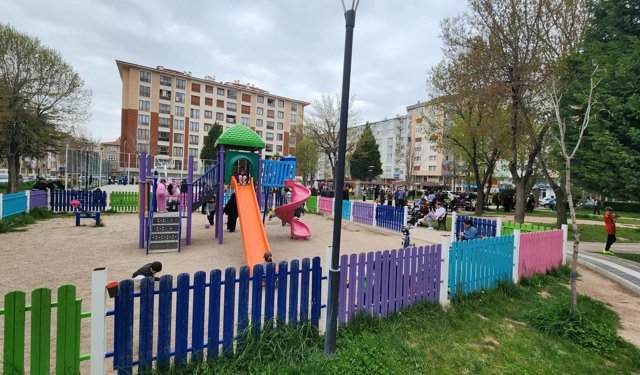 Eskişehir'de güneşli hava sonrası parklar uğrak nokta oldu!